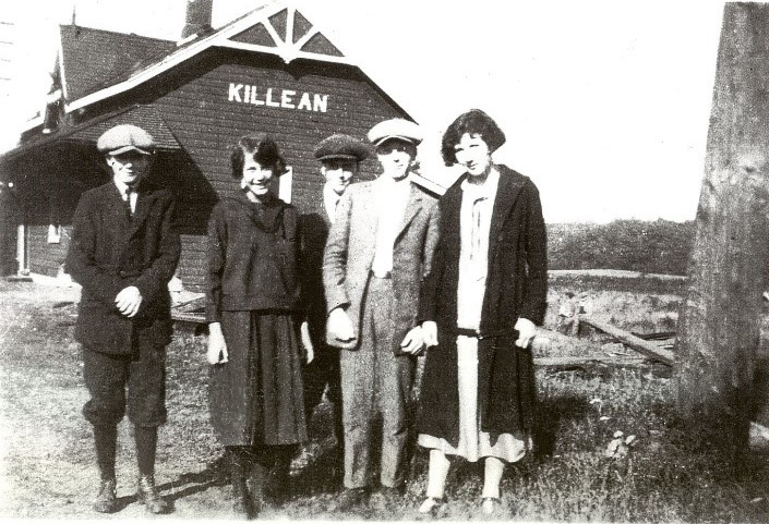 Ramsays and Menarys at Killean train station